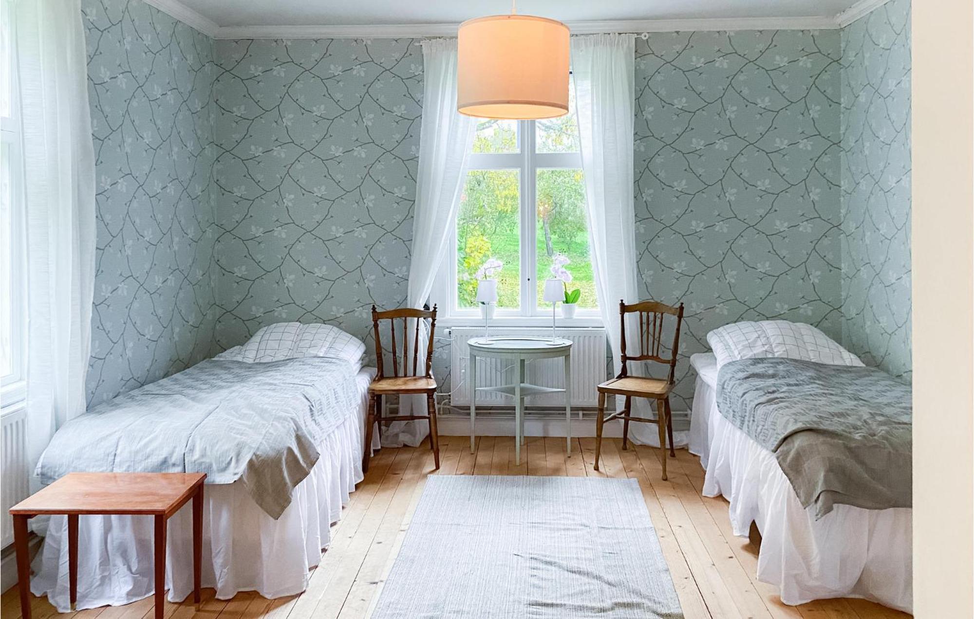 Awesome Home In Oedeshoeg With Wifi エクステリア 写真