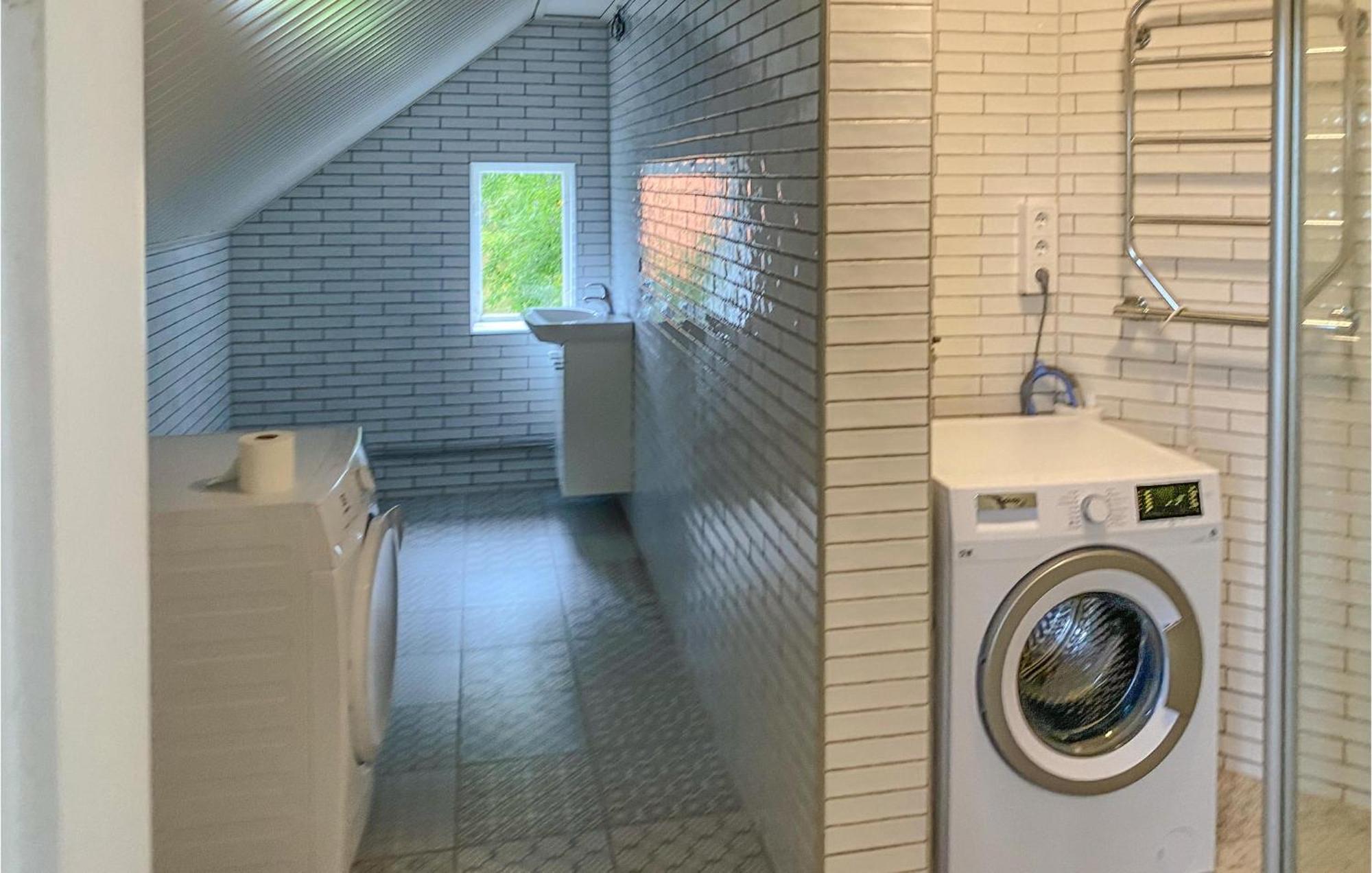 Awesome Home In Oedeshoeg With Wifi エクステリア 写真