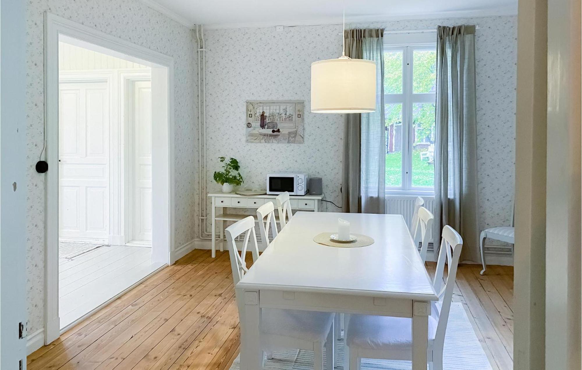 Awesome Home In Oedeshoeg With Wifi エクステリア 写真