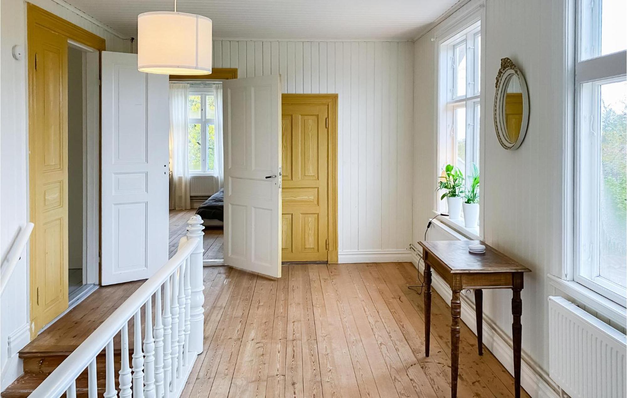 Awesome Home In Oedeshoeg With Wifi エクステリア 写真