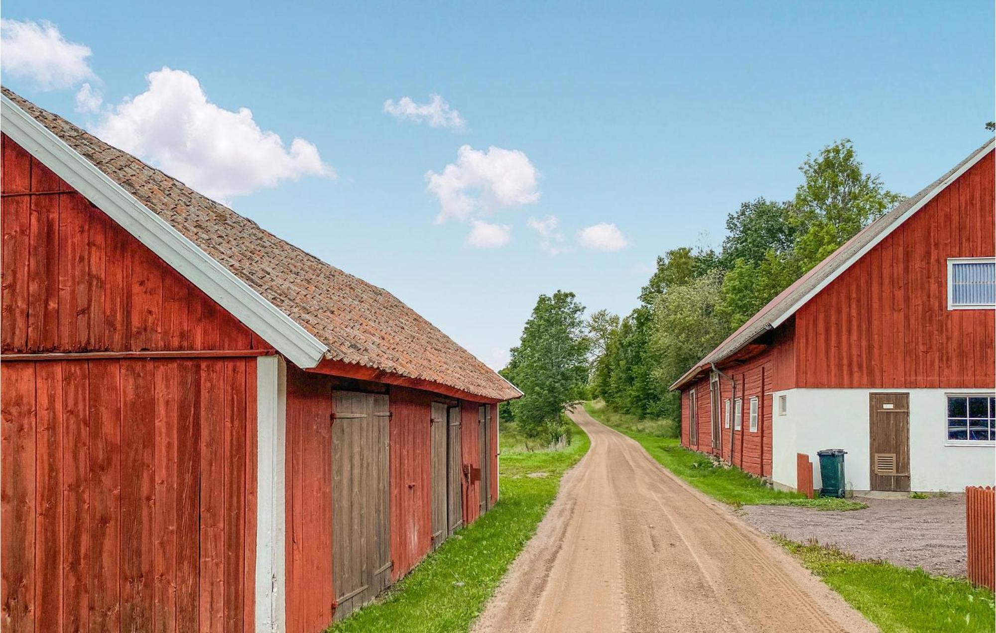 Awesome Home In Oedeshoeg With Wifi エクステリア 写真