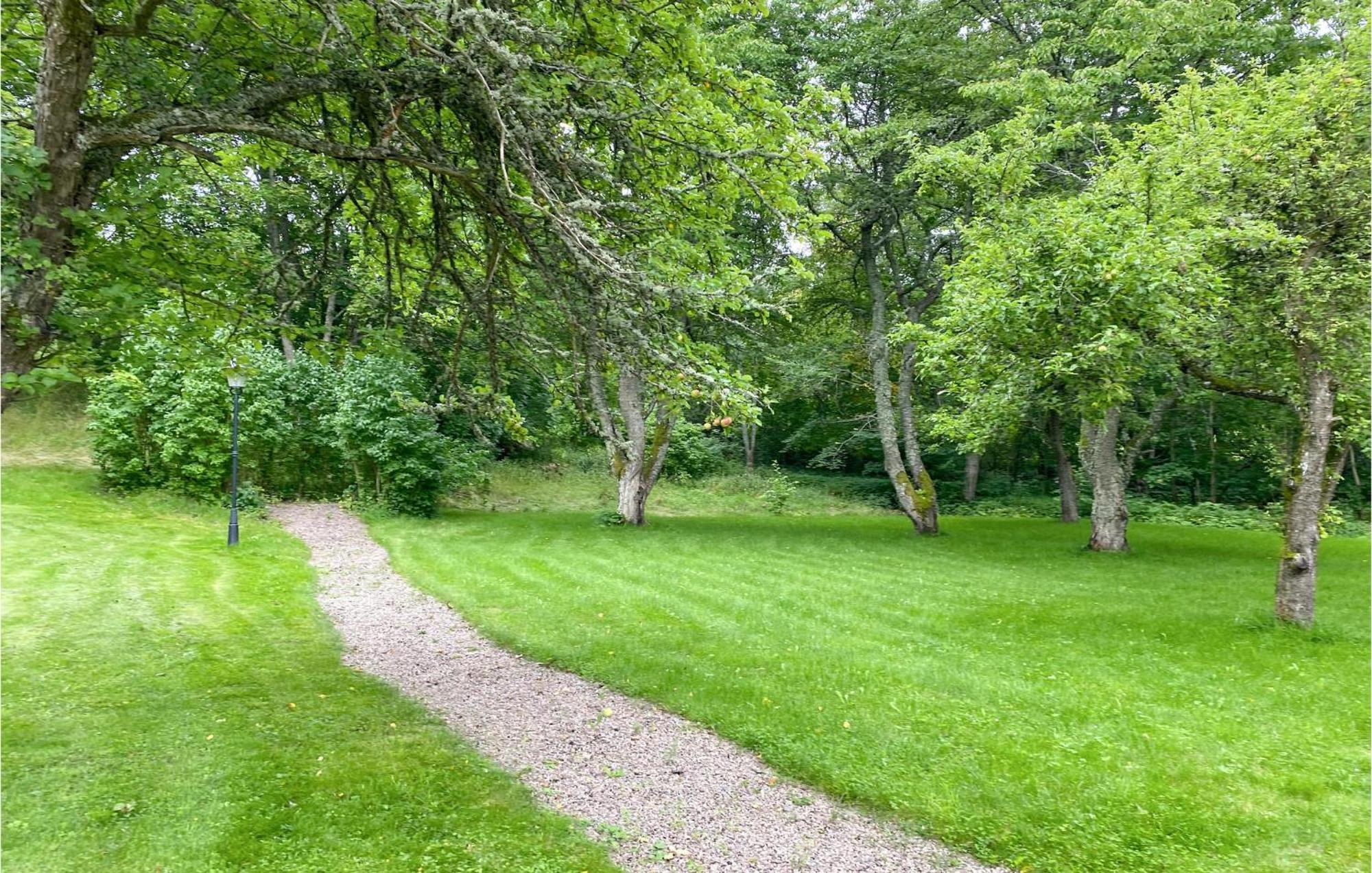 Awesome Home In Oedeshoeg With Wifi エクステリア 写真