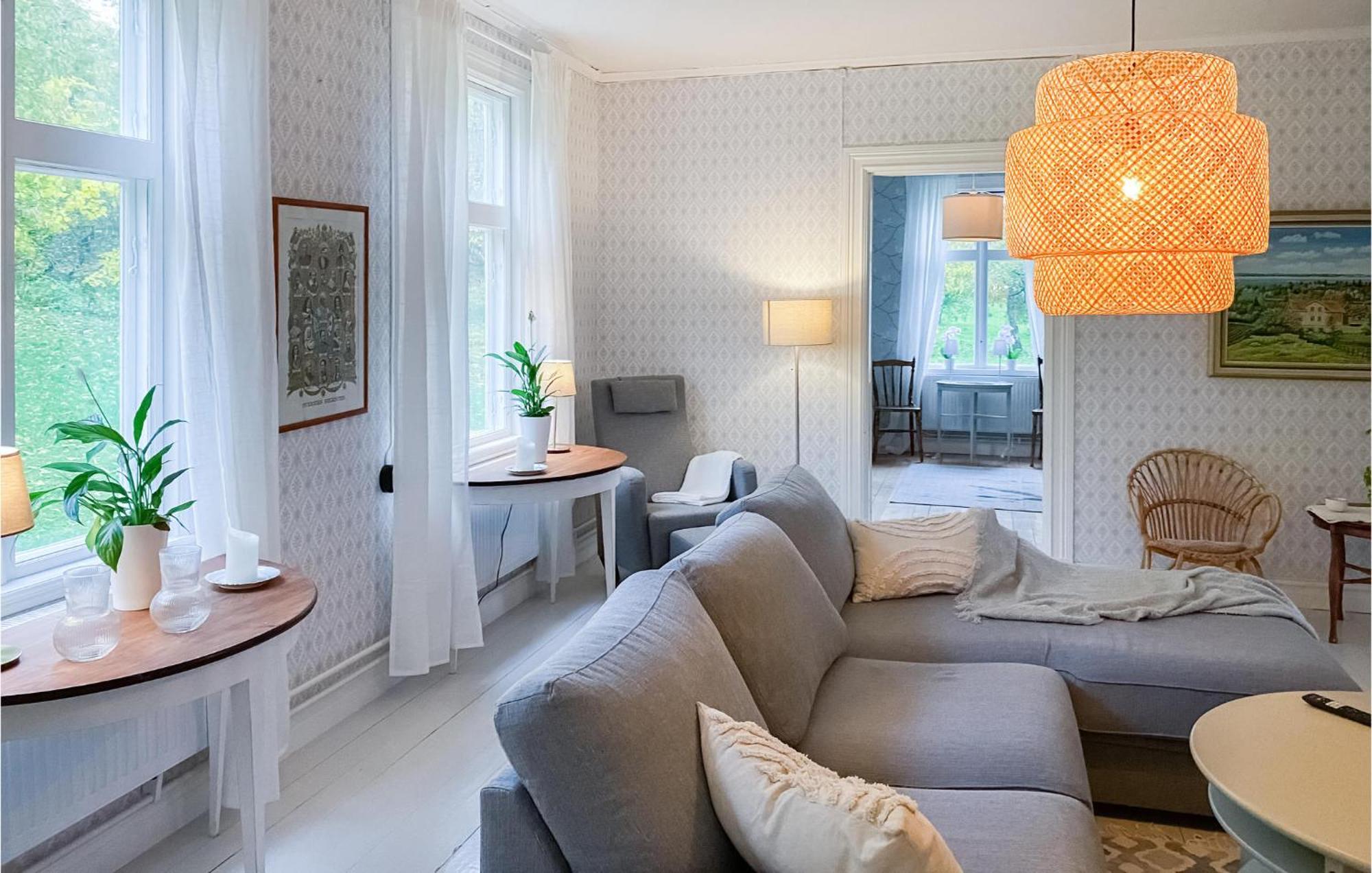 Awesome Home In Oedeshoeg With Wifi エクステリア 写真